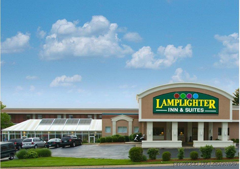 Lamplighter Inn And Suites - North Springfield Eksteriør billede